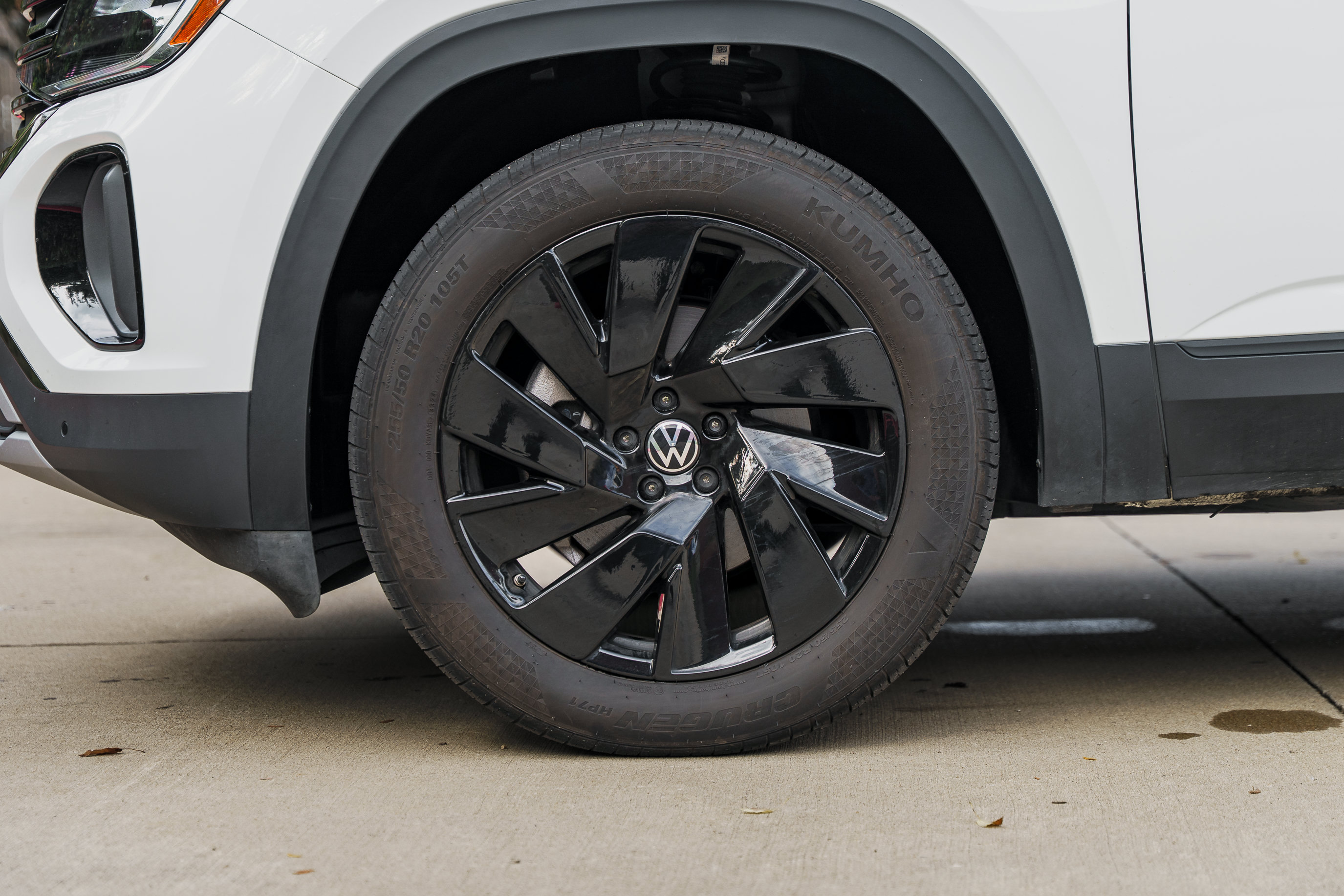 Used 2024 Volkswagen Atlas Cross Sport SE w/ Panoramic Sunroof Package AWD/4WD image 24