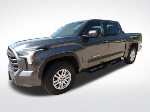 Used 2025 Toyota Tundra SR5 w/ SR5 Premium Package AWD/4WD image 2