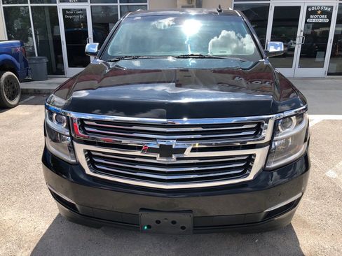 Used 2017 Chevrolet Suburban Premier image 2