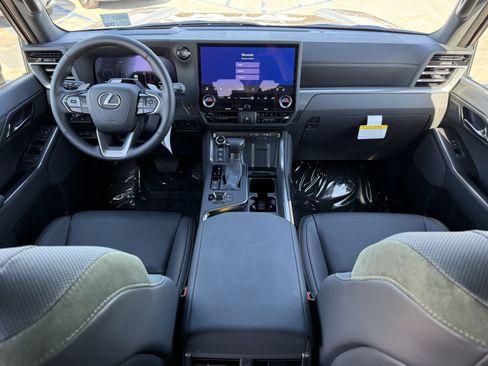 New 2026 Lexus GX 550 AWD/4WD image 28