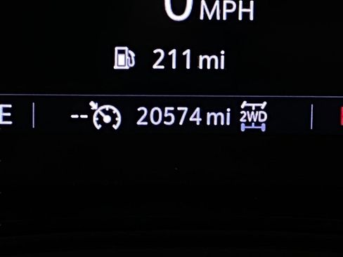 Used 2021 Buick Encore GX Essence image 18