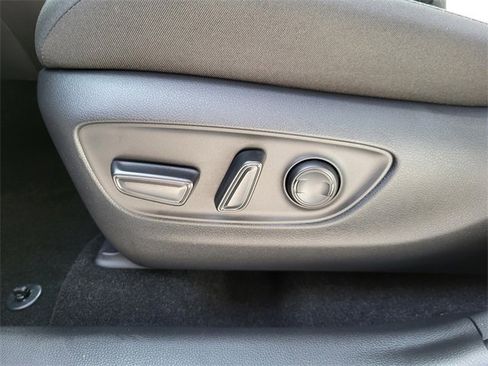 Used 2025 Toyota RAV4 XLE image 13