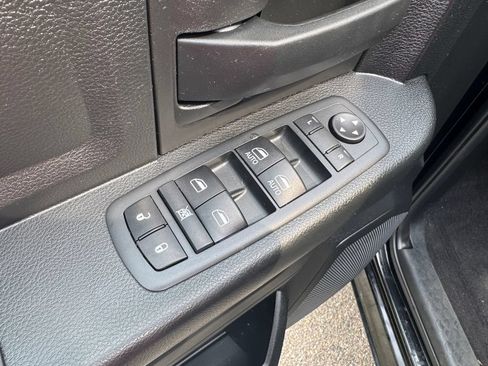 Used 2019 RAM 1500 Express w/ Wheel & Sound Group AWD/4WD image 11