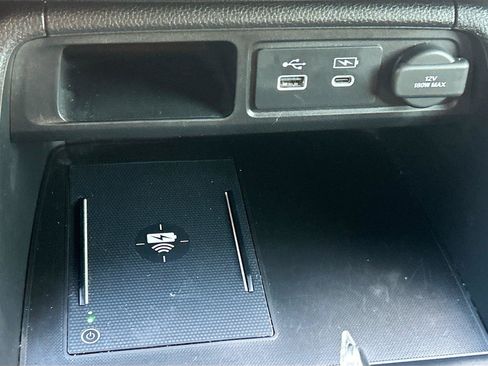 Used 2024 Honda Pilot Elite image 31