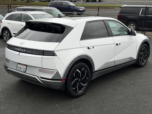 Used 2024 Hyundai Ioniq 5 Limited image 5