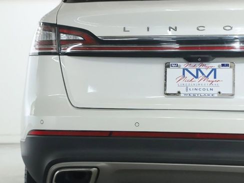 Used 2023 Lincoln Nautilus Reserve AWD/4WD image 46
