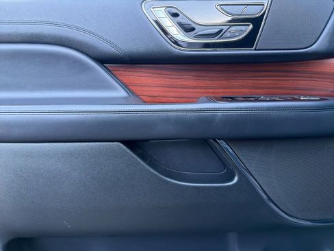 Used 2022 Lincoln Navigator L Reserve image 13