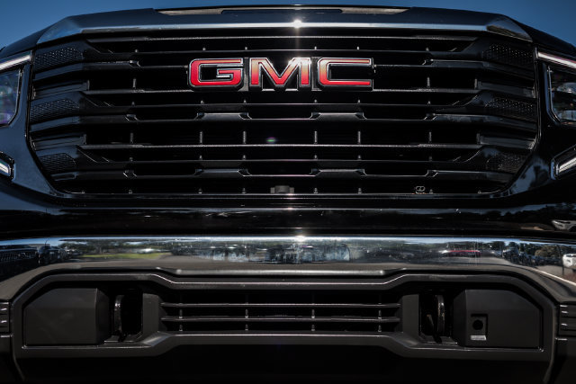 Used 2023 GMC Sierra 1500 Pro w/ Pro Value Package AWD/4WD image 10