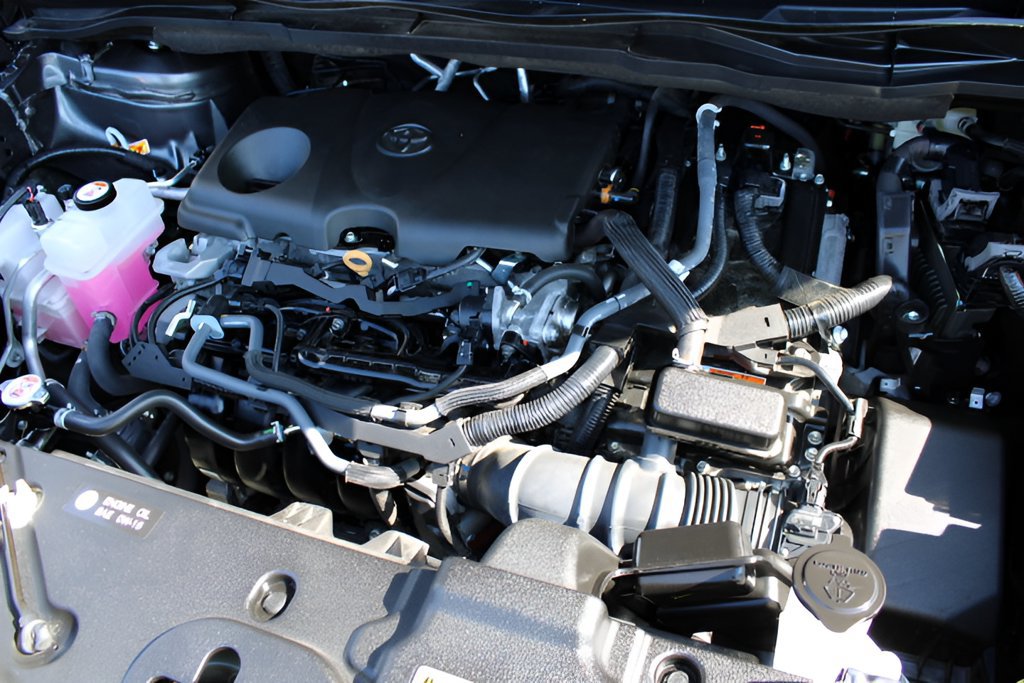 Certified 2025 Toyota Sienna XLE FWD image 25