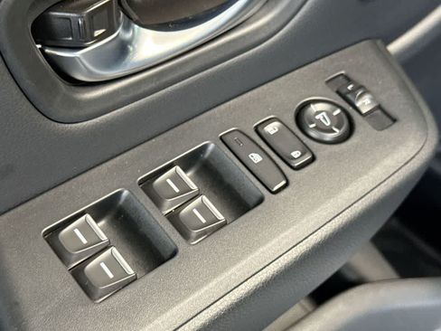Used 2025 Honda Pilot EX-L image 21