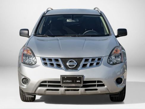 Used 2015 Nissan Rogue S w/ Convenience Package image 3
