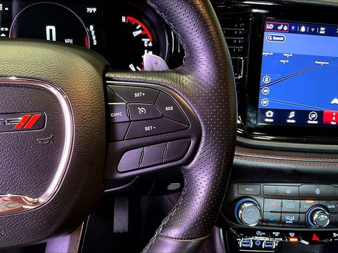 Used 2025 Dodge Durango GT AWD/4WD image 13
