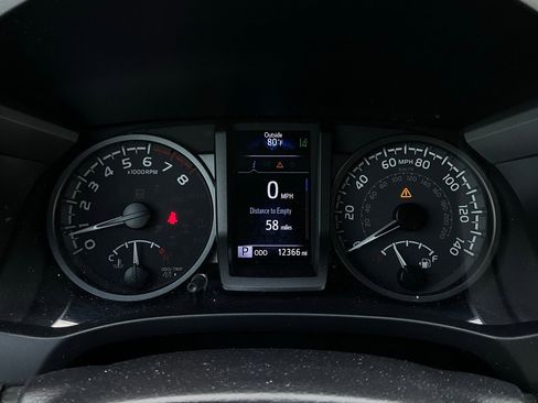 Used 2023 Toyota Tacoma TRD Off-Road image 37