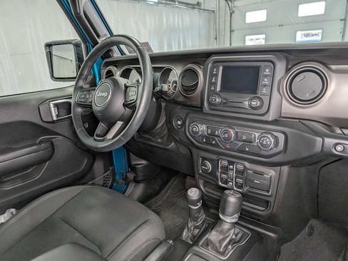 Used 2020 Jeep Wrangler Unlimited Sport S image 40