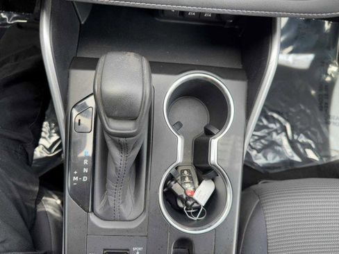 Used 2020 Toyota Highlander L image 33