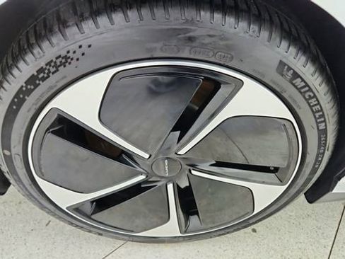 Used 2023 Lucid Air Touring image 56