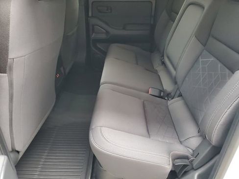 Certified 2026 Nissan Frontier SV w/ All-Weather Content Package AWD/4WD image 30