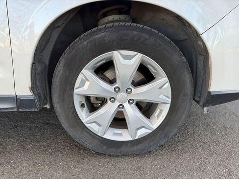 Used 2014 Subaru Forester 2.5i Premium w/ Popular Package #2 AWD/4WD image 41