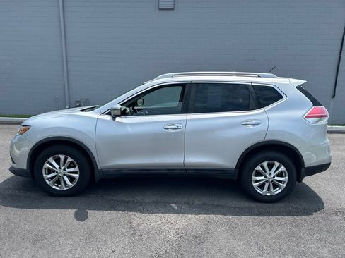 Used 2016 Nissan Rogue SV FWD image 8
