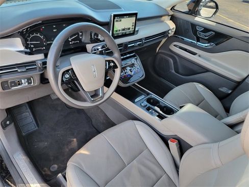 Certified 2022 Lincoln Corsair AWD w/ Premium Package image 19