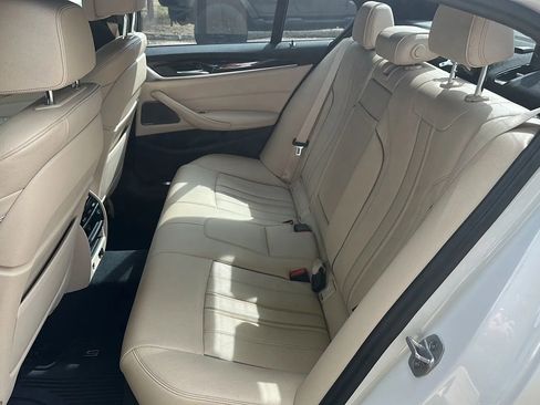 Used 2017 BMW 540i RWD image 21
