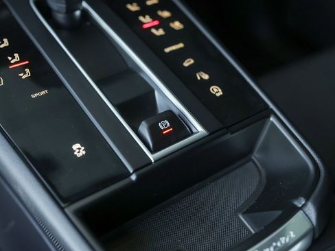 New 2026 Porsche Macan AWD/4WD image 30