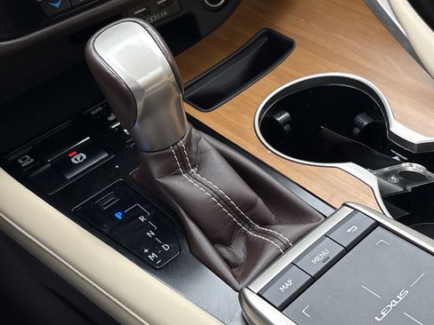 Used 2020 Lexus RX 350 AWD w/ Premium Package image 26