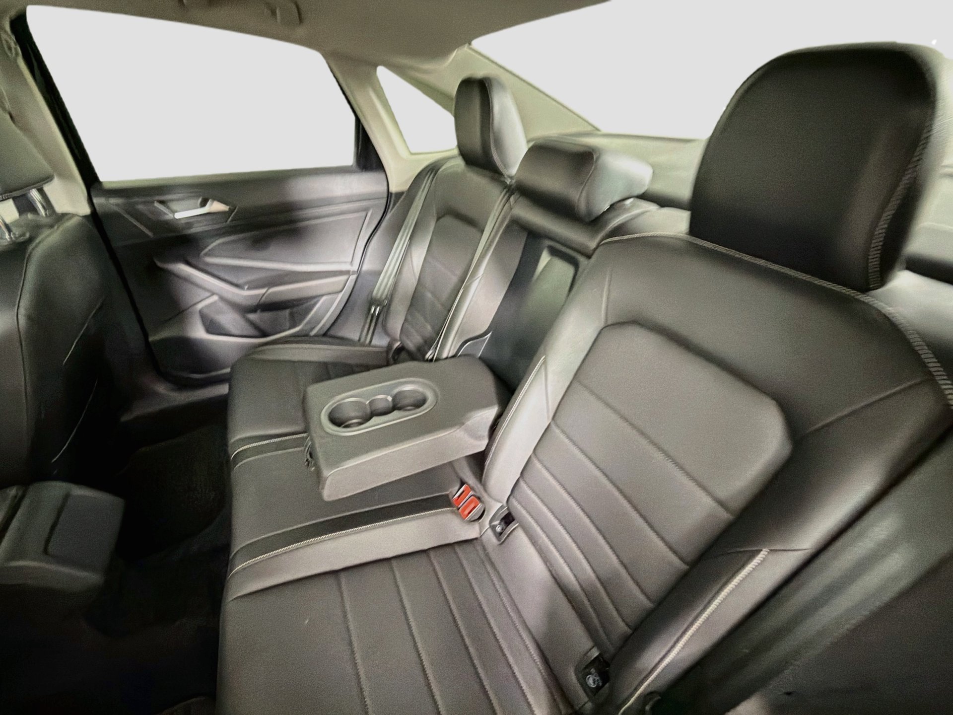 Used 2022 Volkswagen Jetta SE FWD image 23