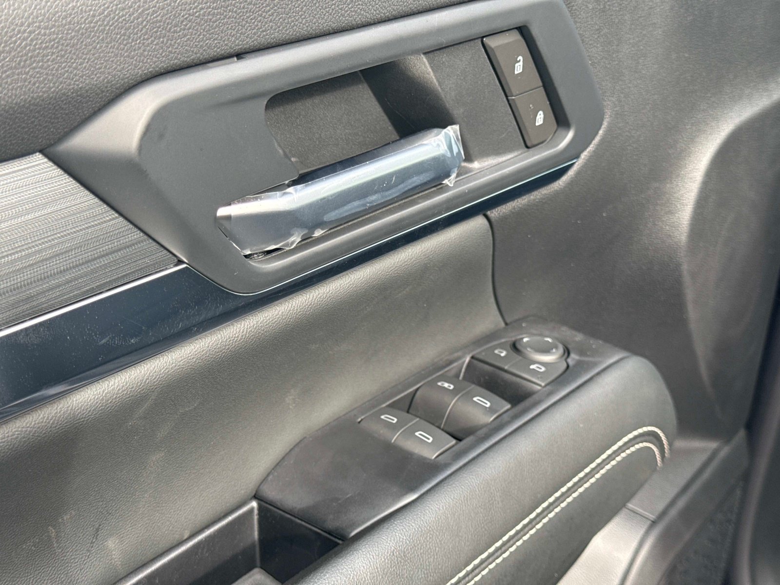 New 2027 GMC Terrain Elevation w/ Black Edition FWD image 17
