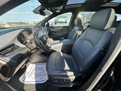 Used 2023 Buick Enclave Essence w/ Experience Buick Package image 11
