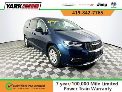 Certified 2024 Chrysler Pacifica Touring-L