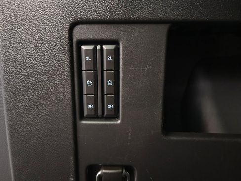 Used 2022 Ford Expedition Limited image 44