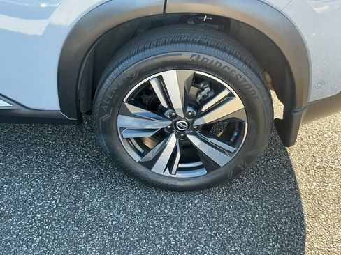 Certified 2021 Nissan Rogue Platinum image 8