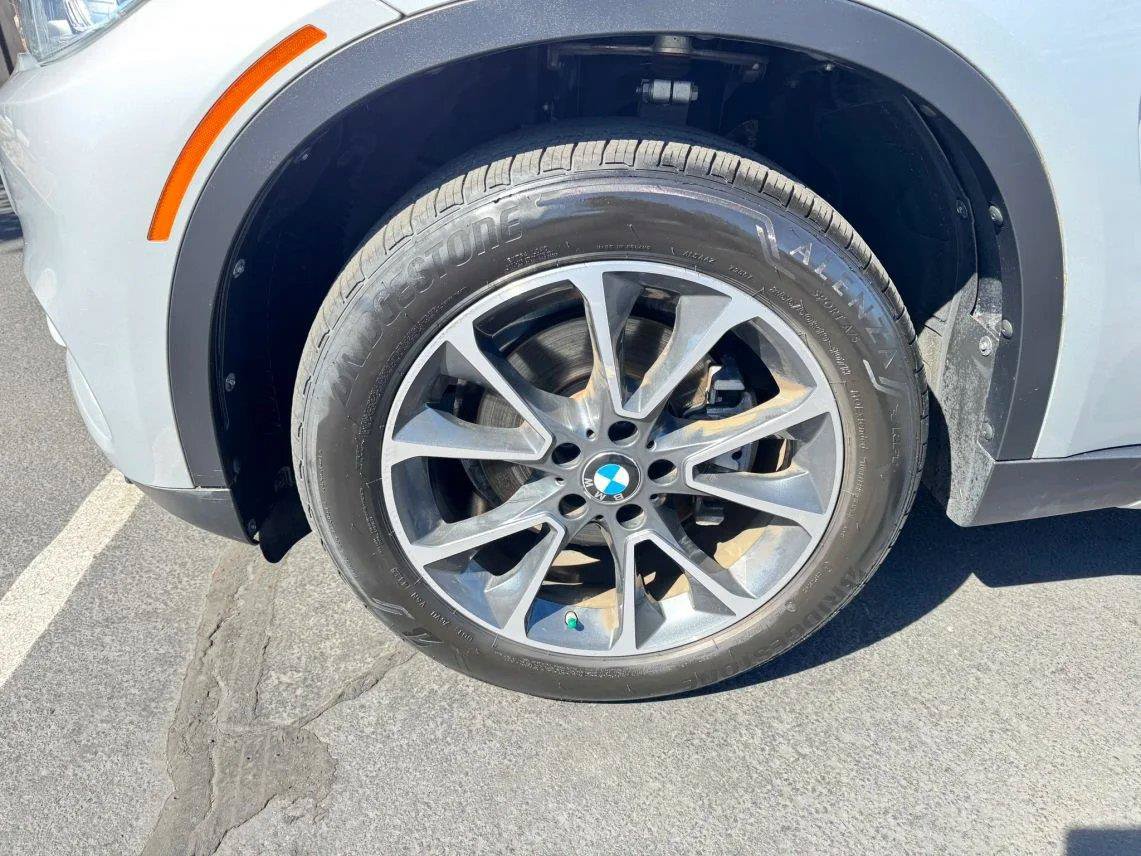 Used 2018 BMW X5 xDrive35i w/ M Sport Package AWD/4WD image 9