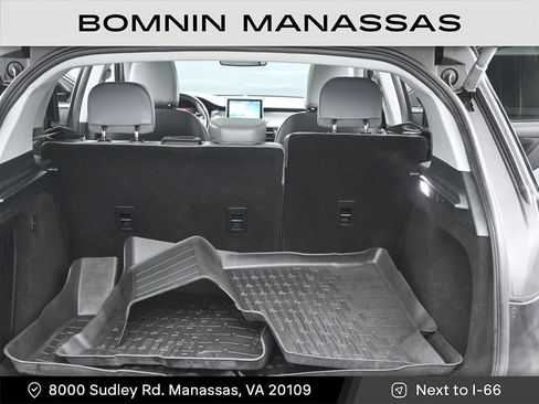 Used 2022 Lincoln Corsair AWD w/ Premium Package image 11