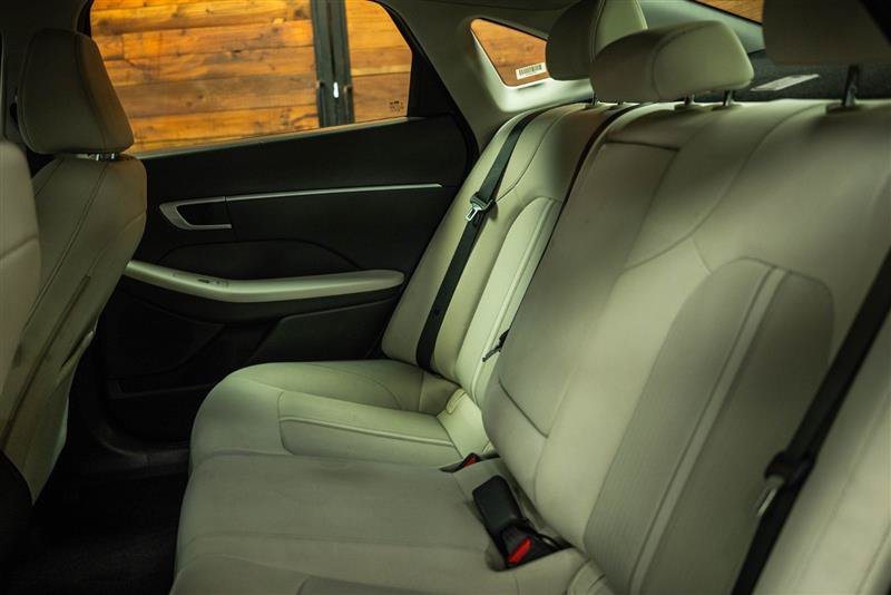Used 2025 Hyundai Sonata SEL FWD image 10