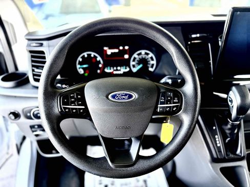 Used 2023 Ford Transit 350 XLT RWD image 25