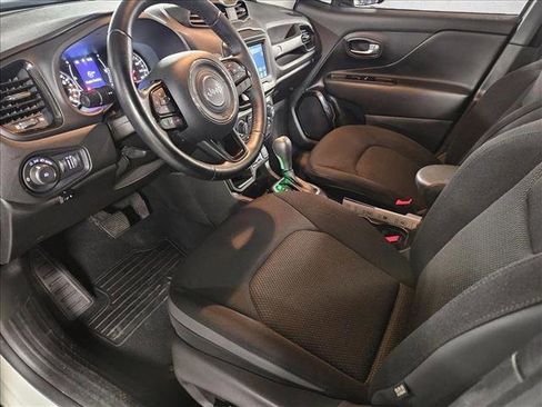 Used 2020 Jeep Renegade Altitude image 10