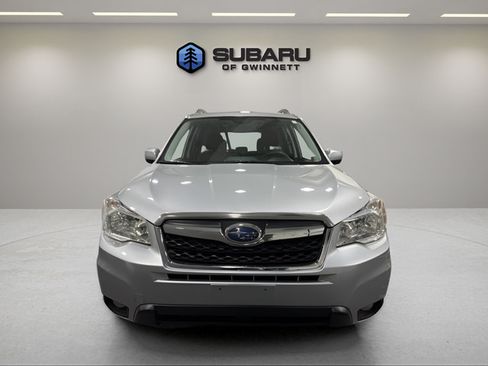 Used 2015 Subaru Forester 2.5i Limited AWD/4WD image 8