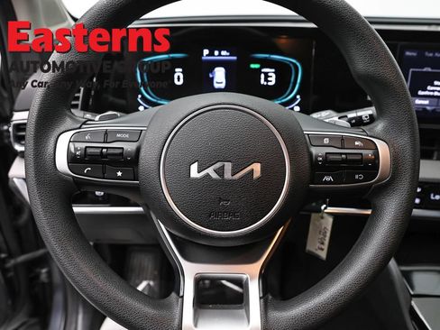 Used 2023 Kia Sportage LX AWD/4WD image 10