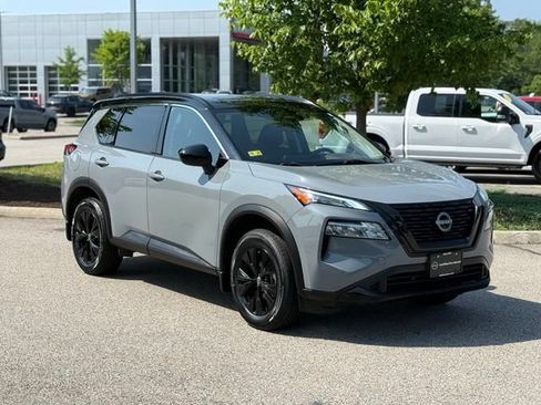 Certified 2023 Nissan Rogue SV w/ SV Premium B Package AWD/4WD image 3