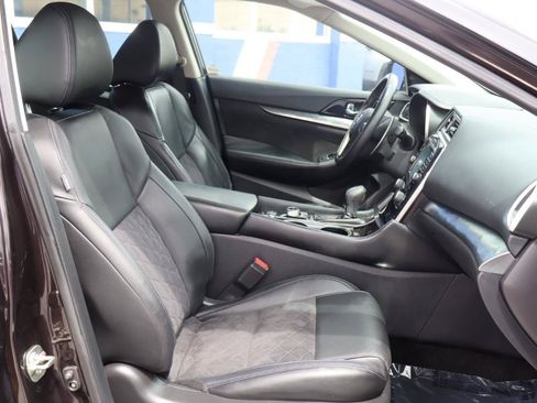 Used 2016 Nissan Maxima SR FWD image 14