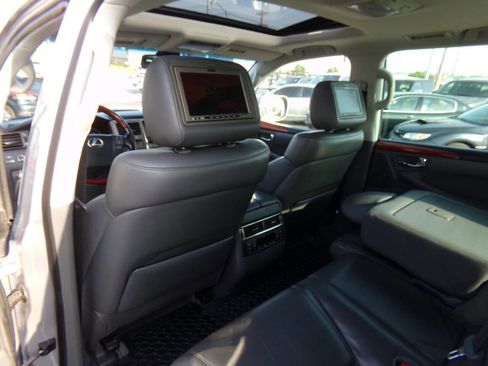Used 2008 Lexus LX 570 4WD image 13