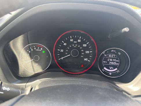 Used 2018 Honda HR-V EX-L image 14