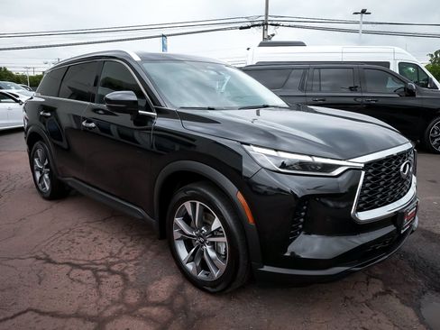 Used 2025 INFINITI QX60 Luxe AWD/4WD image 3