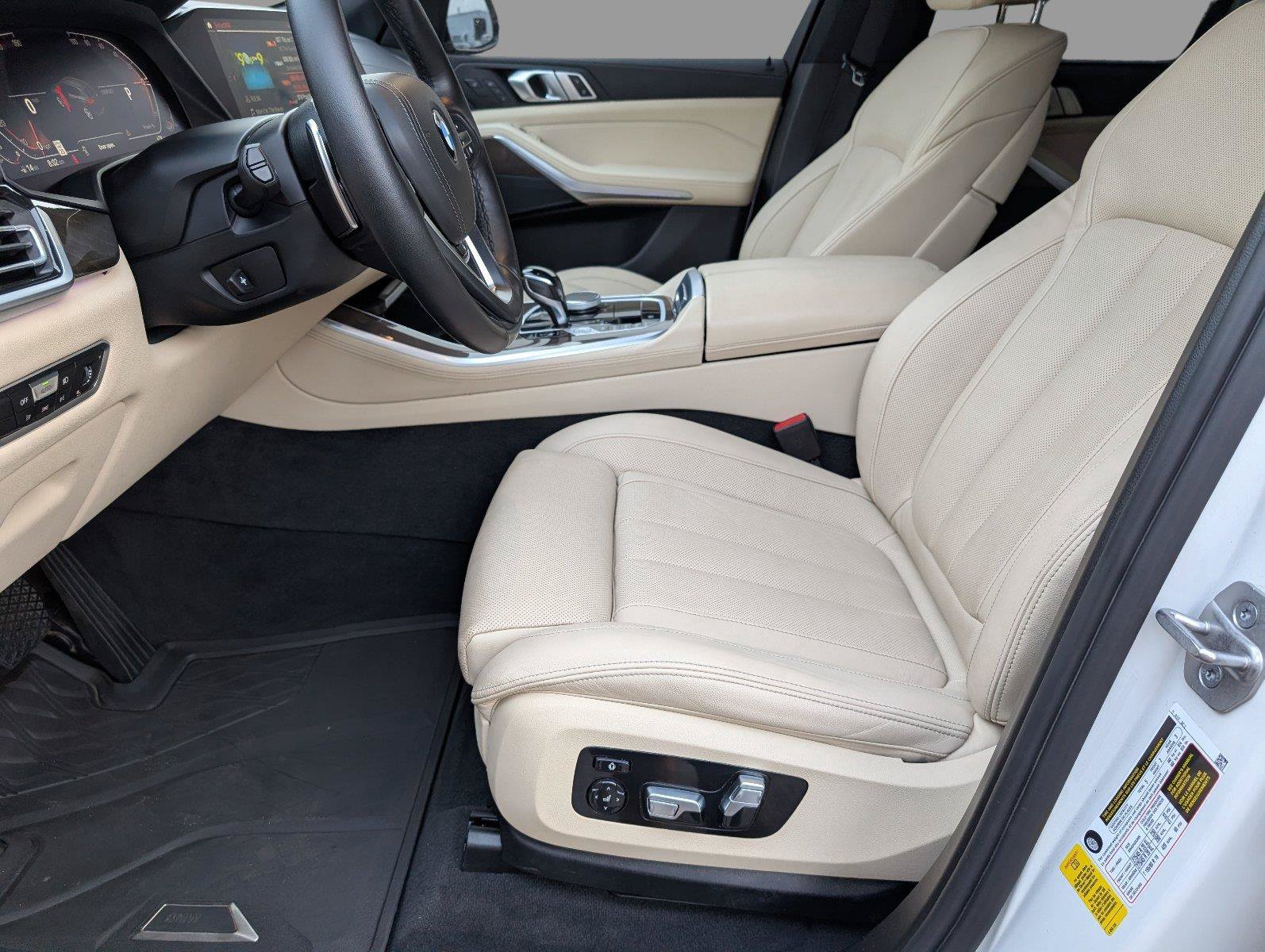 Used 2022 BMW X5 sDrive40i w/ Luxury Seating Package RWD image 13