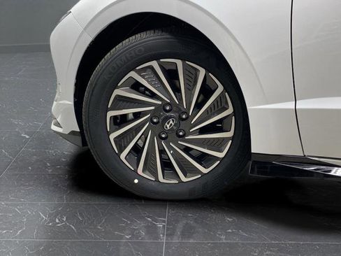 New 2025 Hyundai Sonata SEL image 30