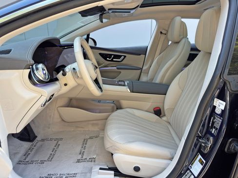 Used 2023 Mercedes-Benz EQS 580 4MATIC Sedan image 16