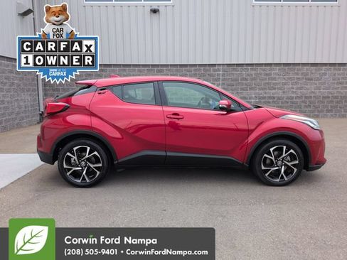 Used 2021 Toyota C-HR XLE FWD image 2
