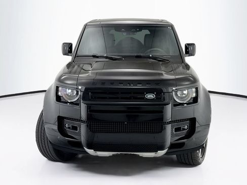 Used 2022 Land Rover Defender 110 V8 AWD/4WD image 2